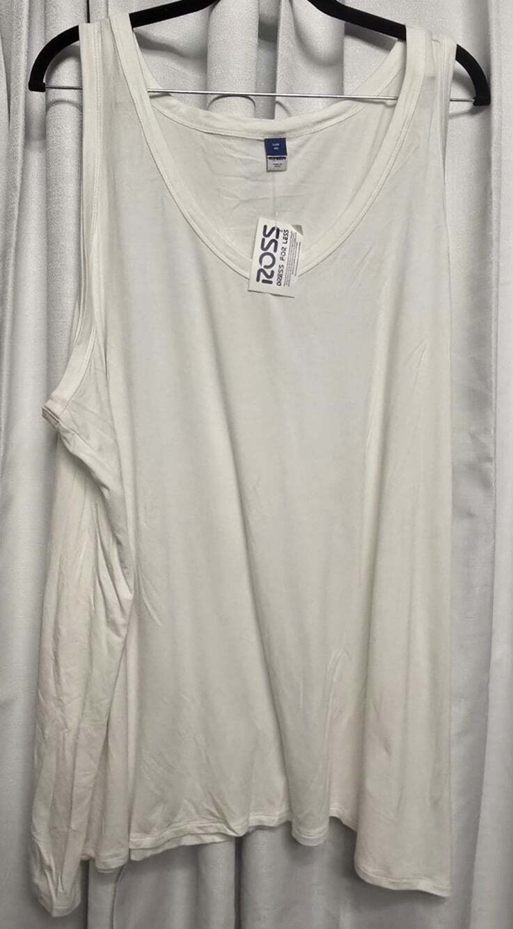 Old Navy  Womens Plus 4X White Scoop Neck  Sleeveless Tank Top